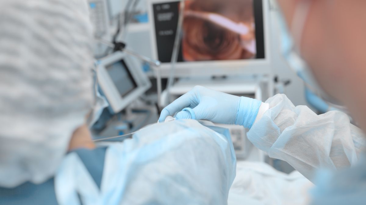 Tindakan Bronkoskopi: Tujuan, Proses, Hingga Efek Samping