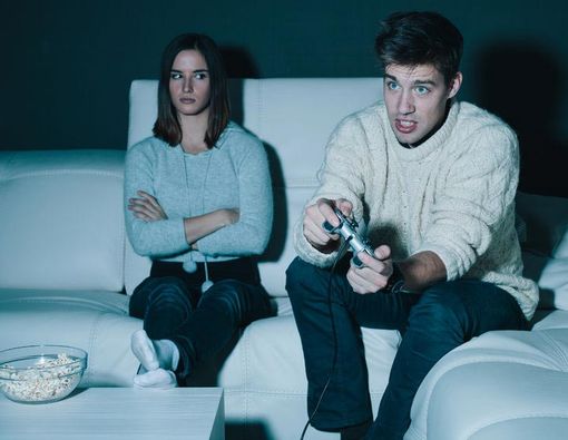 Cegah dan Atasi Kecanduan Main Game