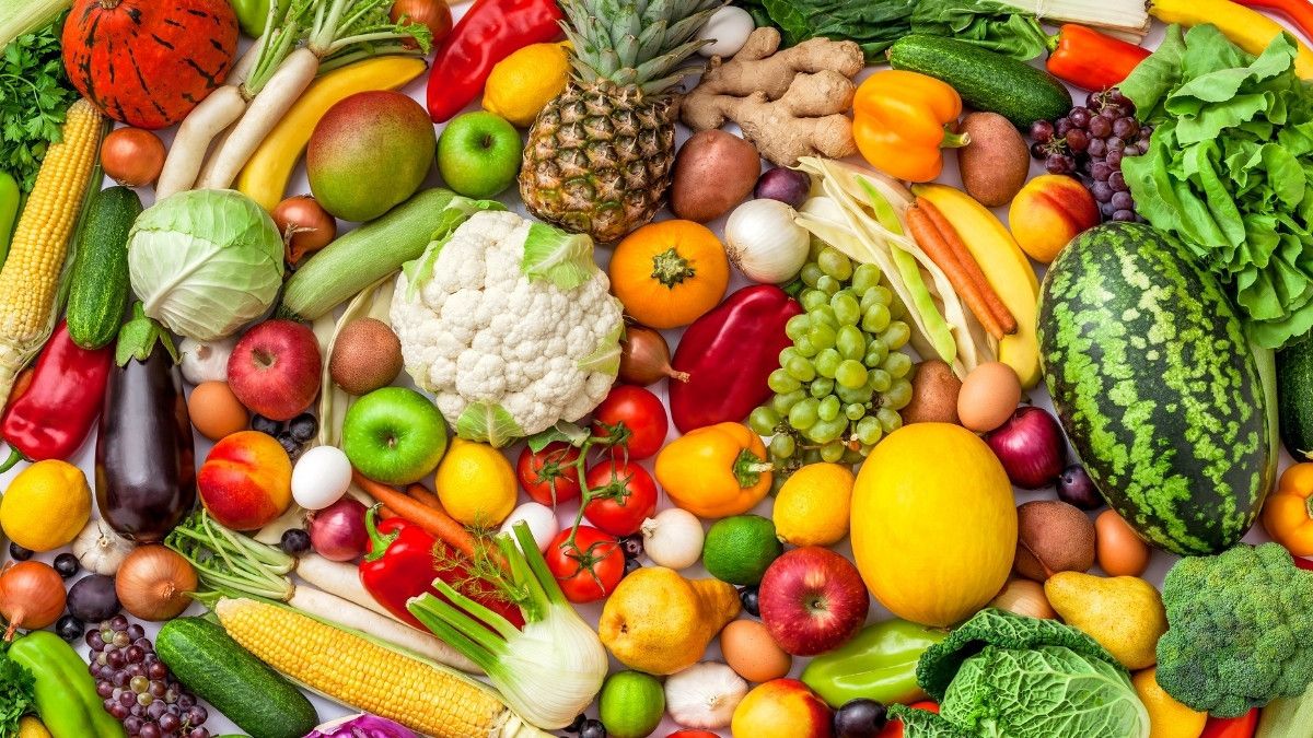 Studi: Makan Sayur dan Buah Minimalkan Risiko COVID-19