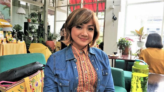 Rahasia Tubuh Sehat dan Bugar Nirina Zubir