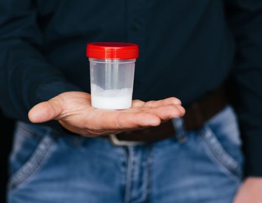 Air Mani Pria Bisa Mengobati Depresi Wanita, Benarkah?