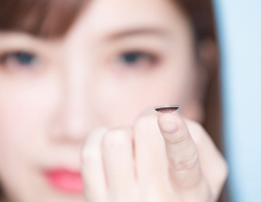 Cara Memakai Softlens untuk Pemula