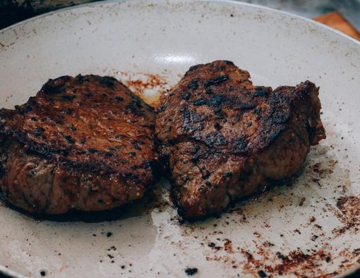 Waspada Bahaya Konsumsi Makanan Gosong di Acara Barbeku