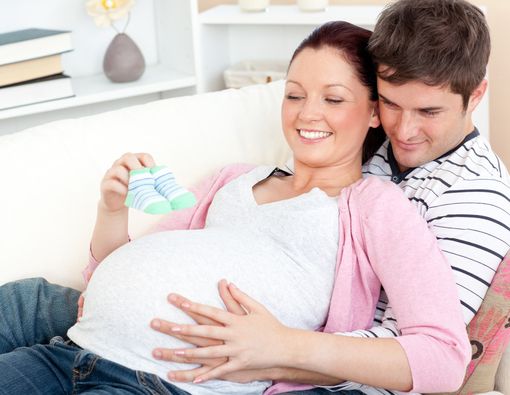 Kurangi Stres Ibu Hamil Trimester Akhir, Suami Perlu Lakukan Ini