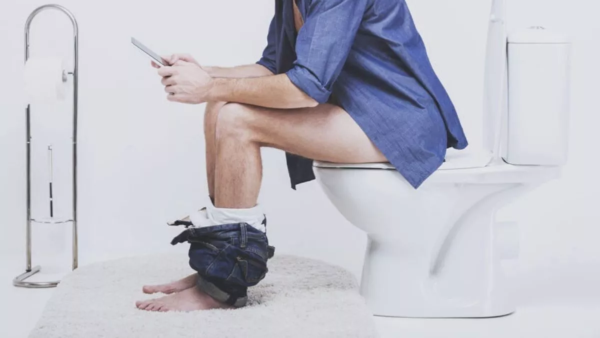 BAB Jongkok atau Duduk, Lebih Sehat yang Mana?