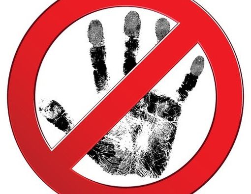 6 Bagian Tubuh yang Sebaiknya Tidak Anda Sentuh dengan Tangan