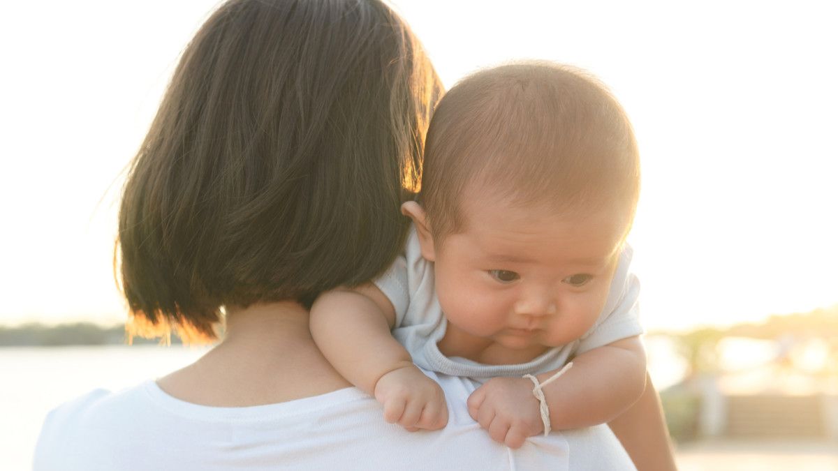 Manfaat Sehat Menjemur Bayi di Pagi Hari