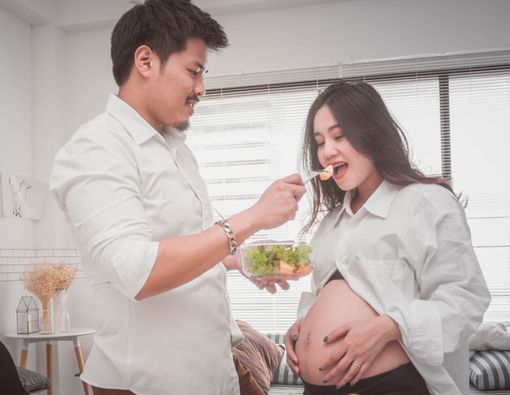 Istri Ngidam, Apakah Harus Dituruti?