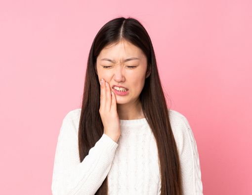 Gigi Sakit dan Ngilu? Mungkin Gigi Anda Retak