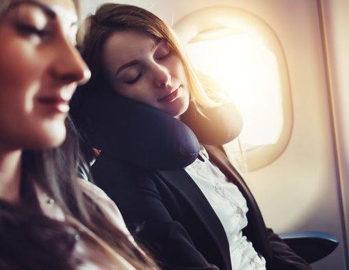 Pakaian yang Nyaman dalam Penerbangan Long Haul