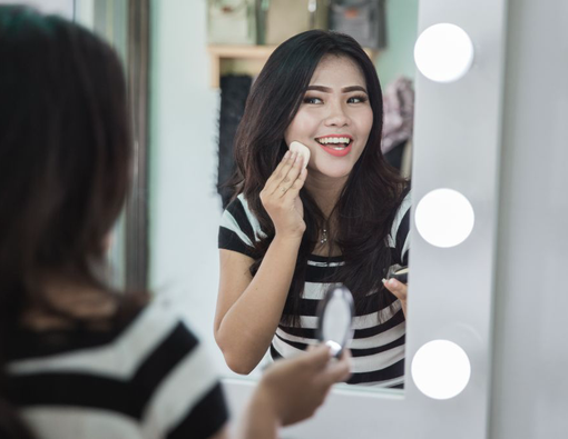 Cara Mencegah Komedo yang Ganggu Penampilan Anda