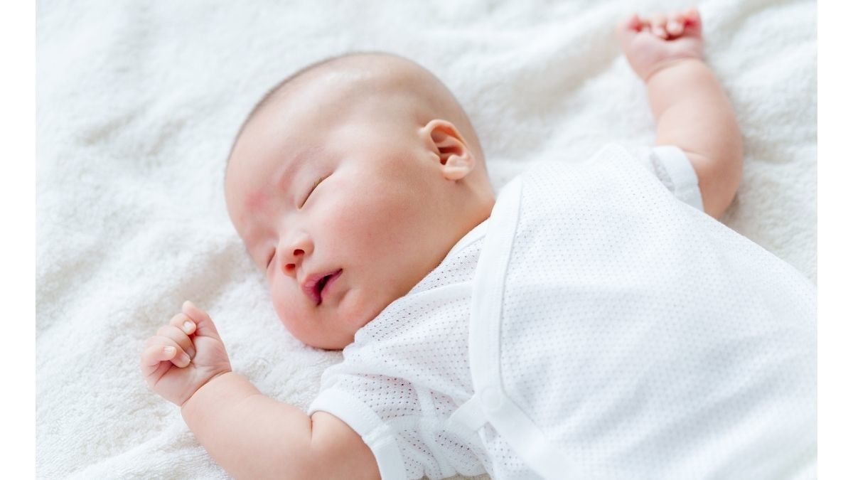 Mitos Bayi Tidur yang Harus Orang Tua Tahu