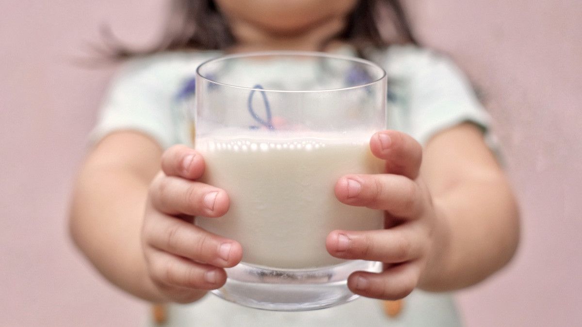 Intoleransi Laktosa Bisa Sembuh? (Chali_studio/Shutterstock)