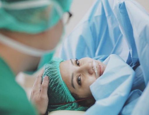 Tya Ariestya Melahirkan Lewat Operasi Caesar