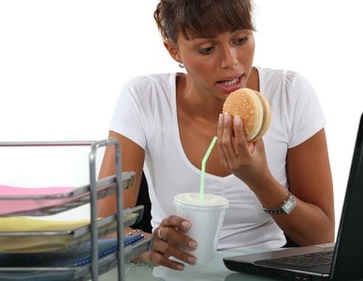 Cara Mengubah Kebiasaan Makan Buruk Karena Stres