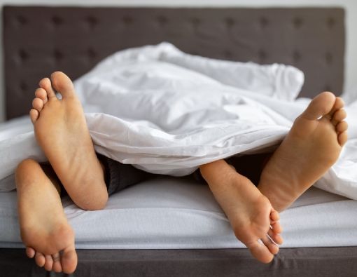 Tips Berhubungan Seksual Setelah Melahirkan secara Caesar