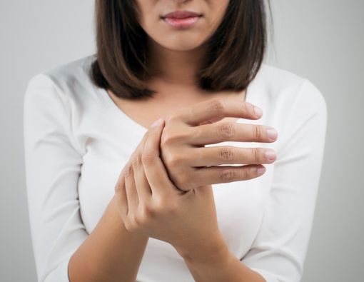 Kulit dan Jari Kebas, Gejala Penyakit Kusta?