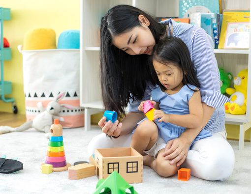 Perkembangan &amp; Stimulasi Anak  Usia 48-60 Bulan