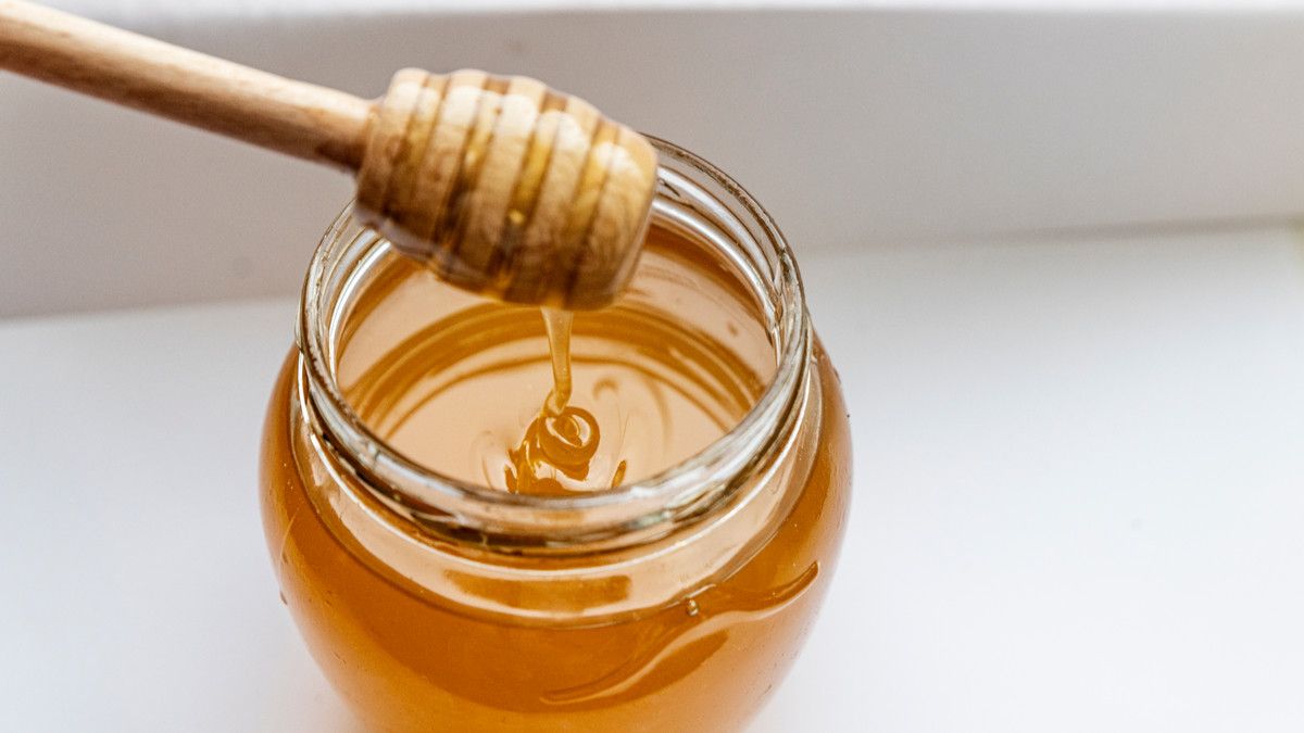 Ini Khasiat Hebat Madu untuk Mengatasi Sariawan