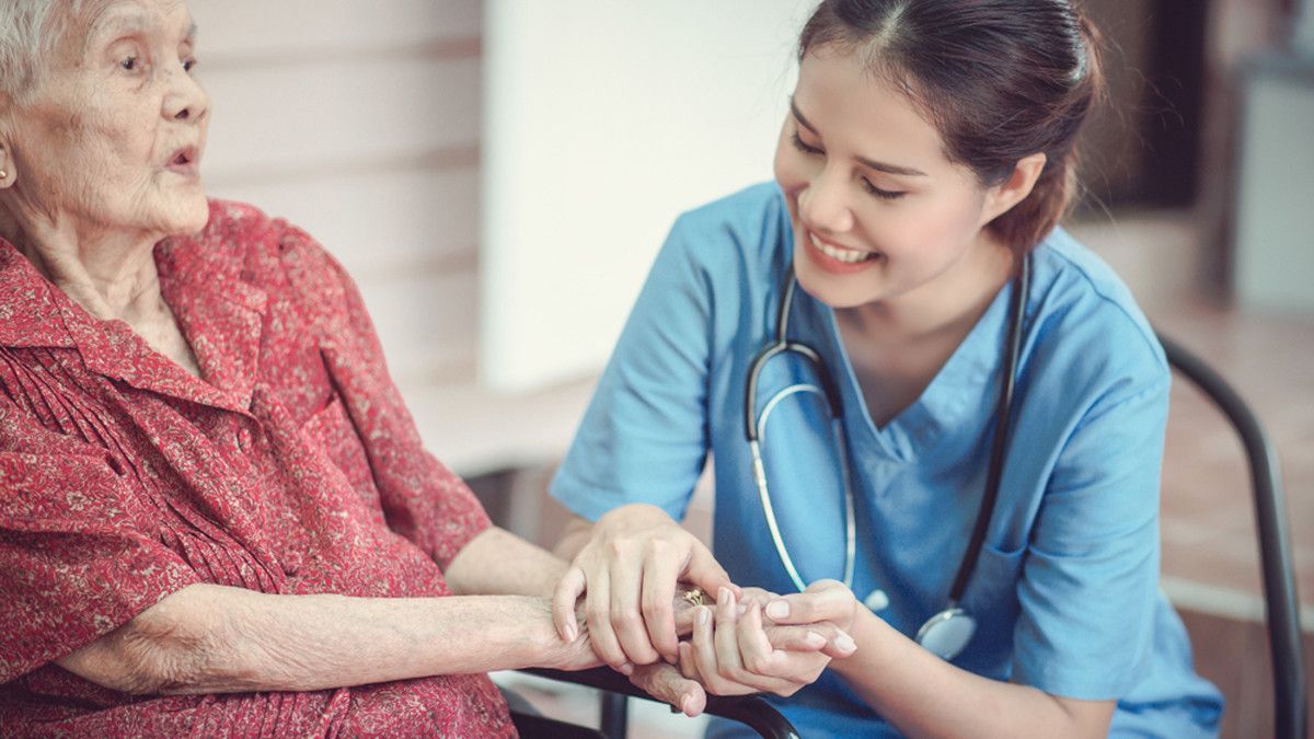 Mengenal Dokter Spesialis Geriatri dan Bidang Keahliannya