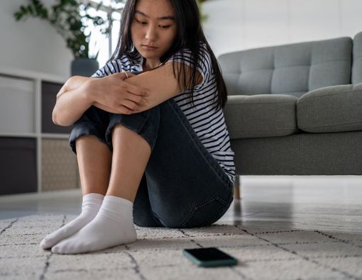 8 Cara Melewati Masa Putus Cinta Tanpa Sedih Berlarut-larut