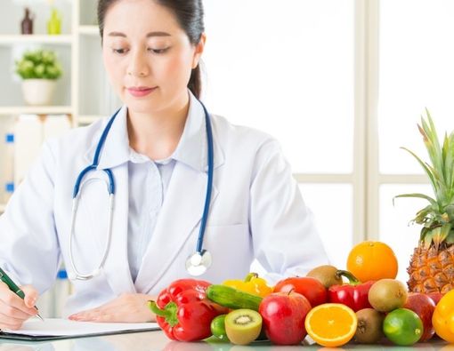 Kenali Perbedaan Ahli Gizi, Ahli Diet, dan Dokter Spesialis Gizi