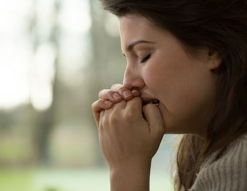 Benarkah Wanita Rentan Meninggal karena Patah Hati?