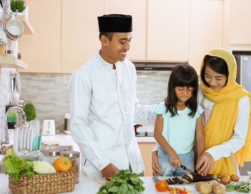 Tips Mengenalkan dan Melatih Puasa pada Anak Autisme
