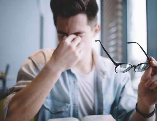 Mengenal Sindrom Kelelahan Kronis yang Bikin Badan Lemas