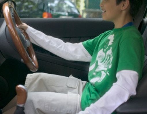 13 Tahun sudah Mengemudi: Bom Waktu di Jalanan