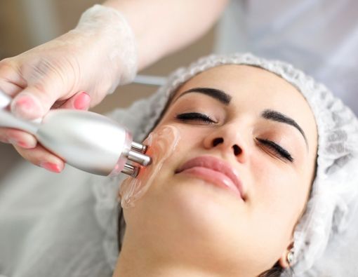 Prosedur Radiofrequency Setrika Wajah untuk Perawatan Kulit