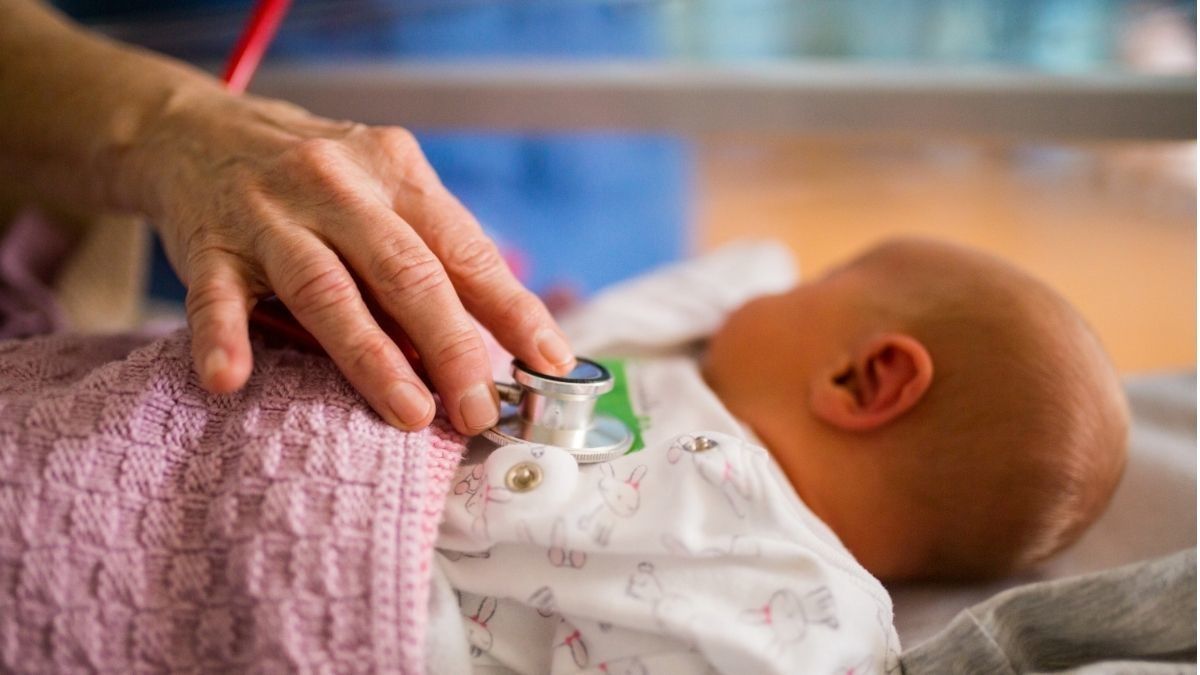 Penanganan dan Pengobatan COVID-19 Pada Bayi Baru Lahir