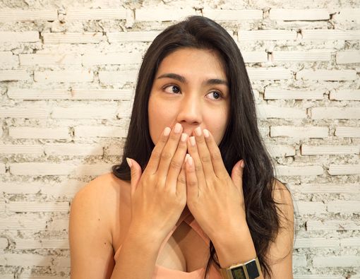 Tiba-Tiba Sulit Bicara, Apa Penyebabnya?