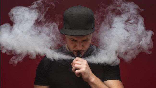 Jangan Salah, Rokok Elektrik Sama Buruknya dengan Tembakau