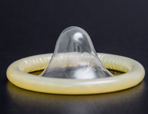 Cara Mengatasi Kondom yang Tersangkut di Vagina