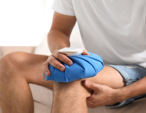 Redakan Bengkak Asam Urat dengan Kompres