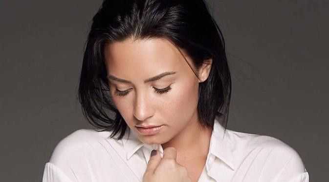 Diduga Overdosis Heroin, Demi Lovato Dilarikan ke Rumah Sakit
