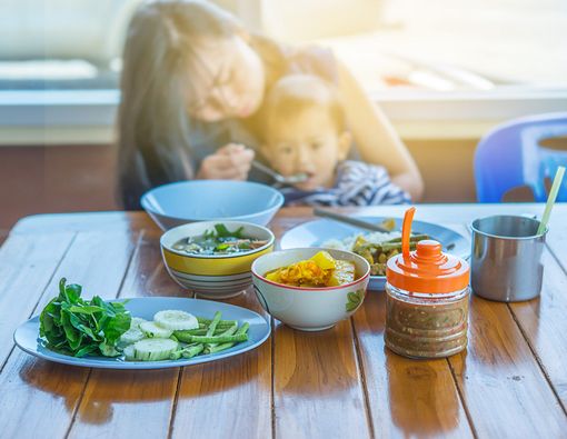 Amankah Balita Doyan Makan Pedas?