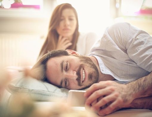 Cara Sehat Mengungkapkan Rasa Cemburu Terhadap Pasangan