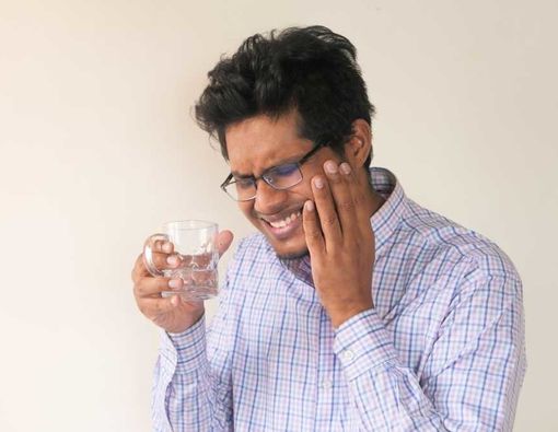 Bahan Alami untuk Meredakan Gigi Sensitif