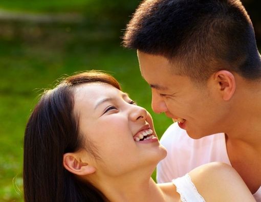 Cara Ampuh Mengajak Istri Berhubungan Intim