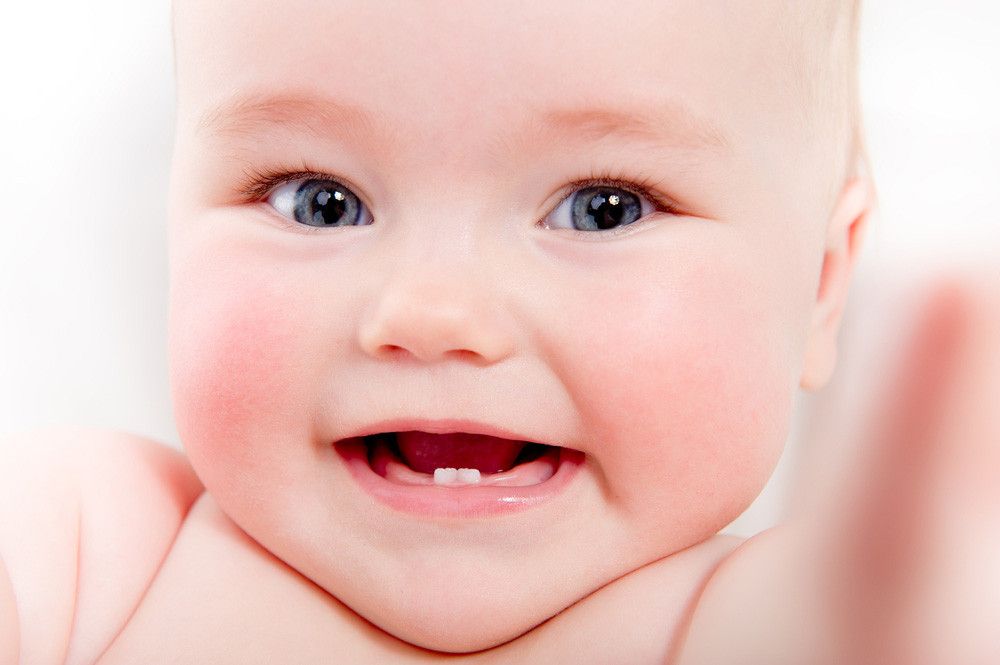 Si Kecil Tumbuh Gigi, Berikan Teether atau Biskuit Bayi? (Alex Tihonovs/Shutterstock)