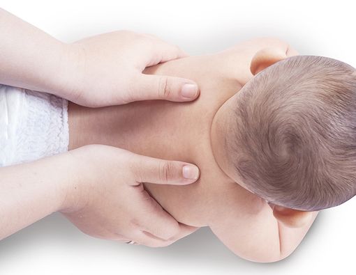 Terapi Pijat Pada Bayi, Kapan Sebaiknya Mulai Dilakukan?