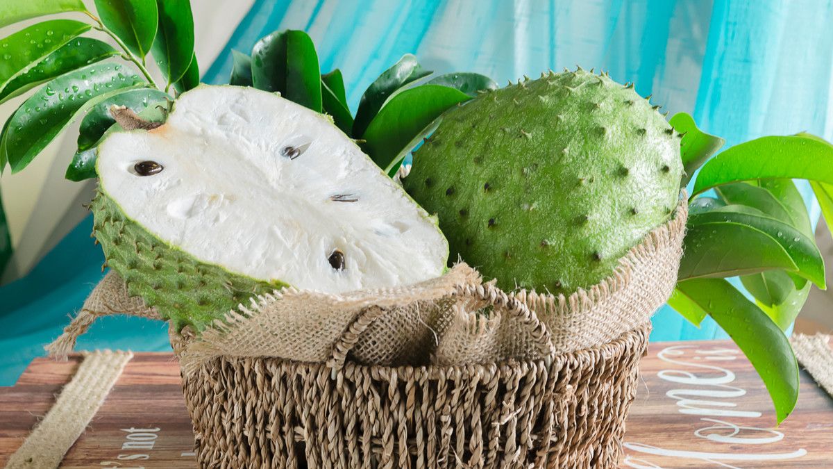 Benarkah Buah Sirsak Ampuh Mencegah Kanker?