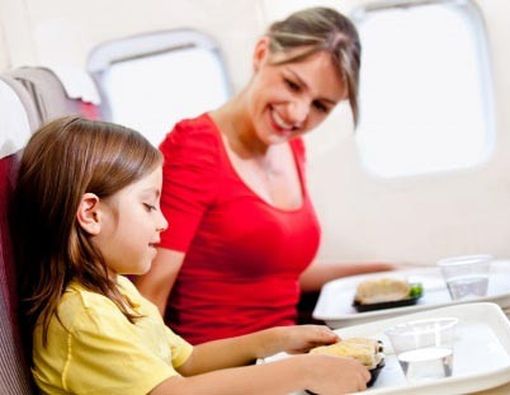 Menjaga si Kecil yang Alergi Tetap Aktif Selama Bepergian Jauh