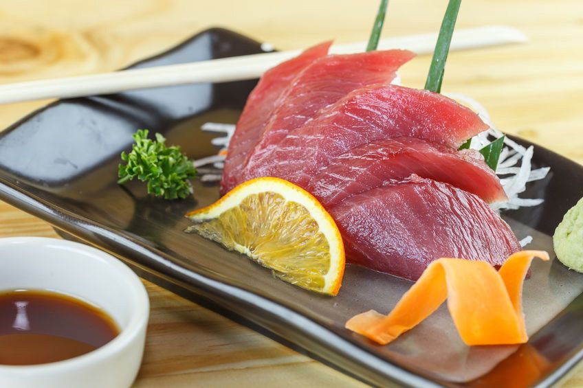 Jangan Sembarang Makan Sashimi, Ini Risikonya