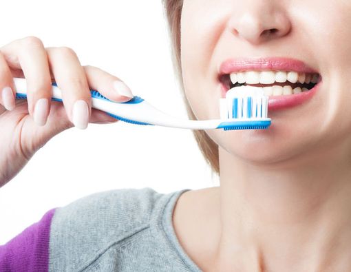 Pasta Gigi Ini Baik untuk Atasi Gigi Ngilu