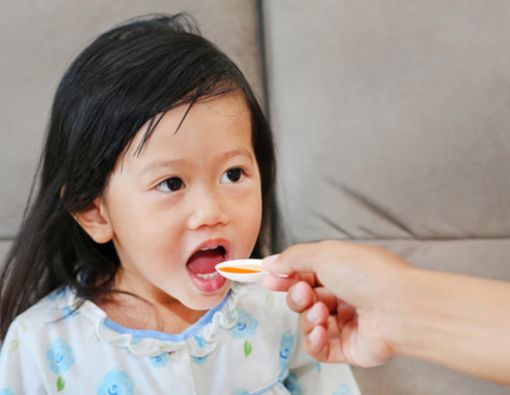 Kodein dalam Obat Batuk Anak, Perlukah Orang Tua Khawatir?