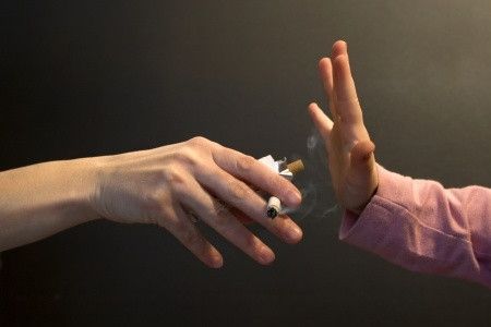 Asap Rokok Meningkatkan Risiko Anak Terinfeksi Flek Paru