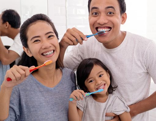 Tips Bebas Bau Mulut dan Gigi Sensitif Selama Ramadan